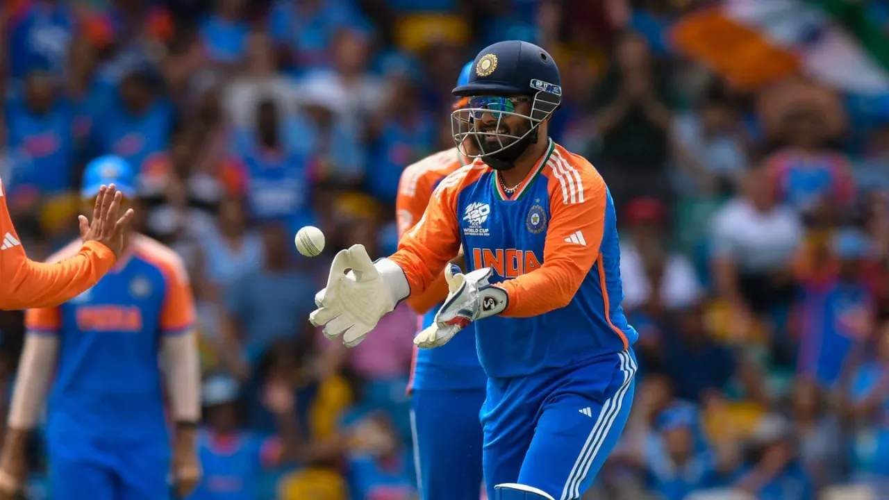 Rishabh Pant Wicketkeeping