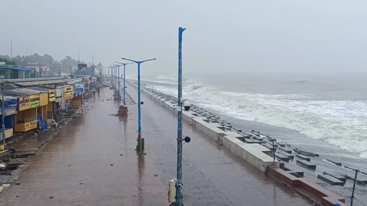 Cyclone Dana Update,cyclone dana, digha, sea beach,ঘূর্ণিঝড় দানা, দিঘা, দীঘা