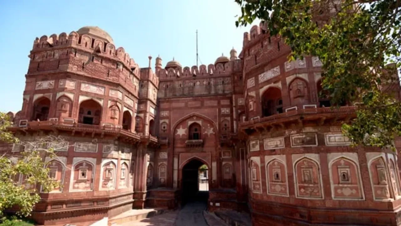 Delhi Gate Agra Fort 