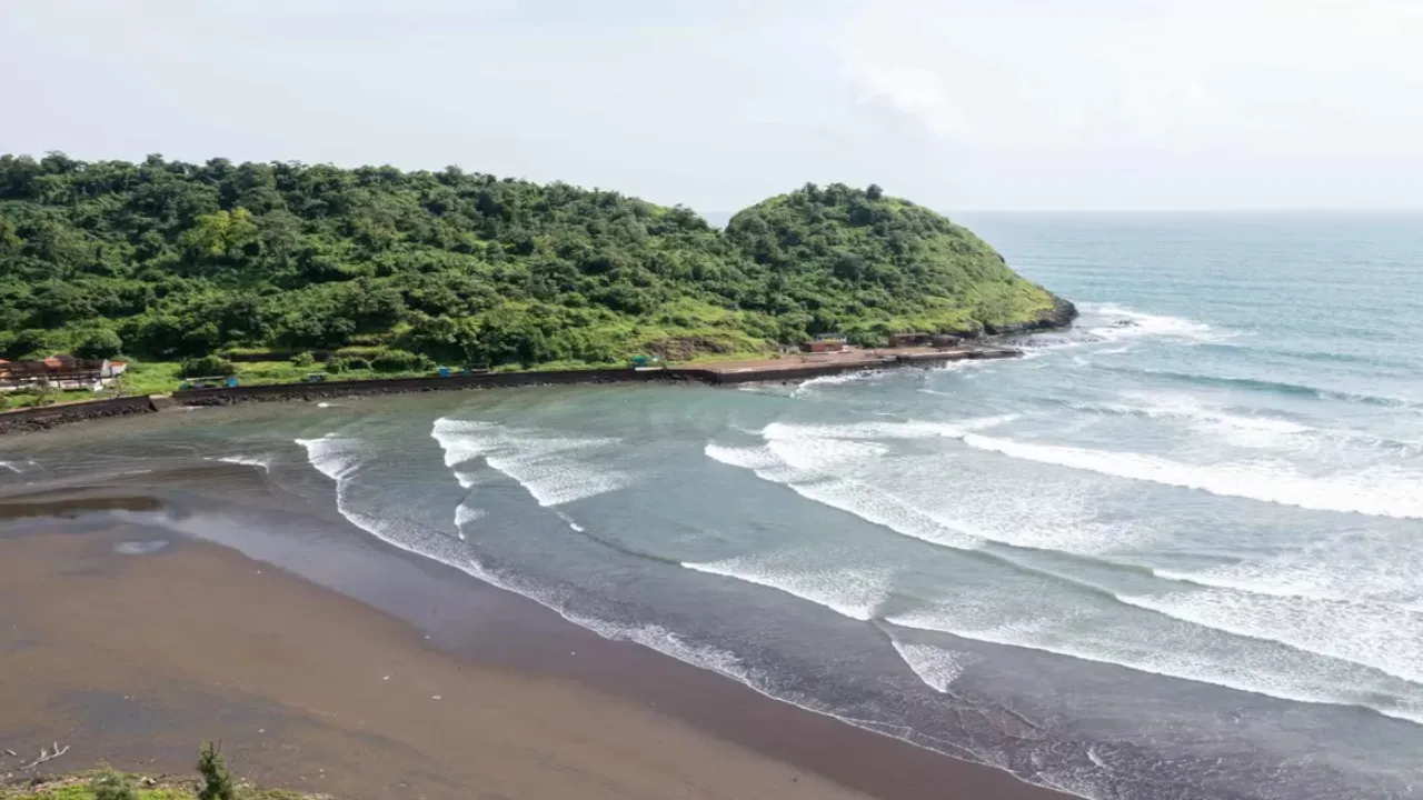 Harihareshwar Beach