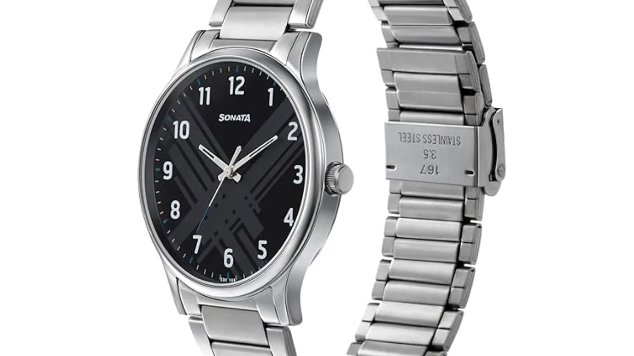 Sonata Smart Plaid Quartz Analog Black Dial Stainless Steel Strap Watch for Men