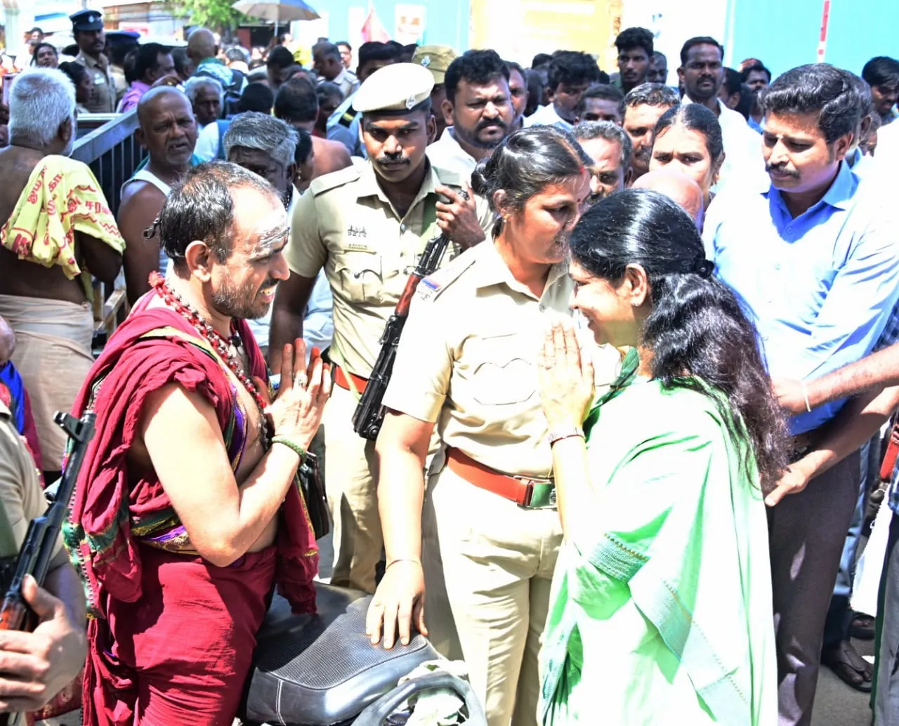 Kanimozhi mp