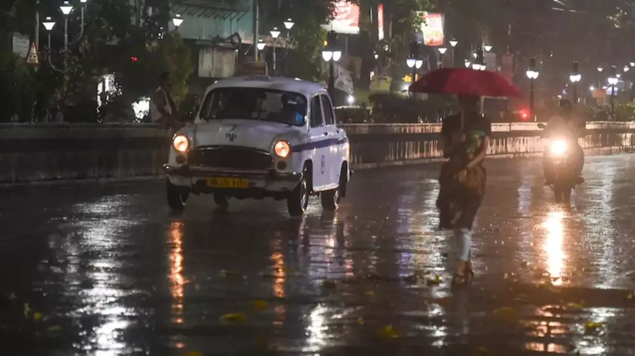 kolkata night rain