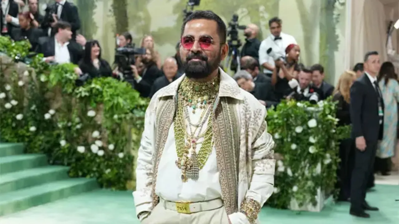 Sabyasachi Mukherjee on 25 Years of Fashion, Legacy & India’s Luxury Boom  CNBC-TV18