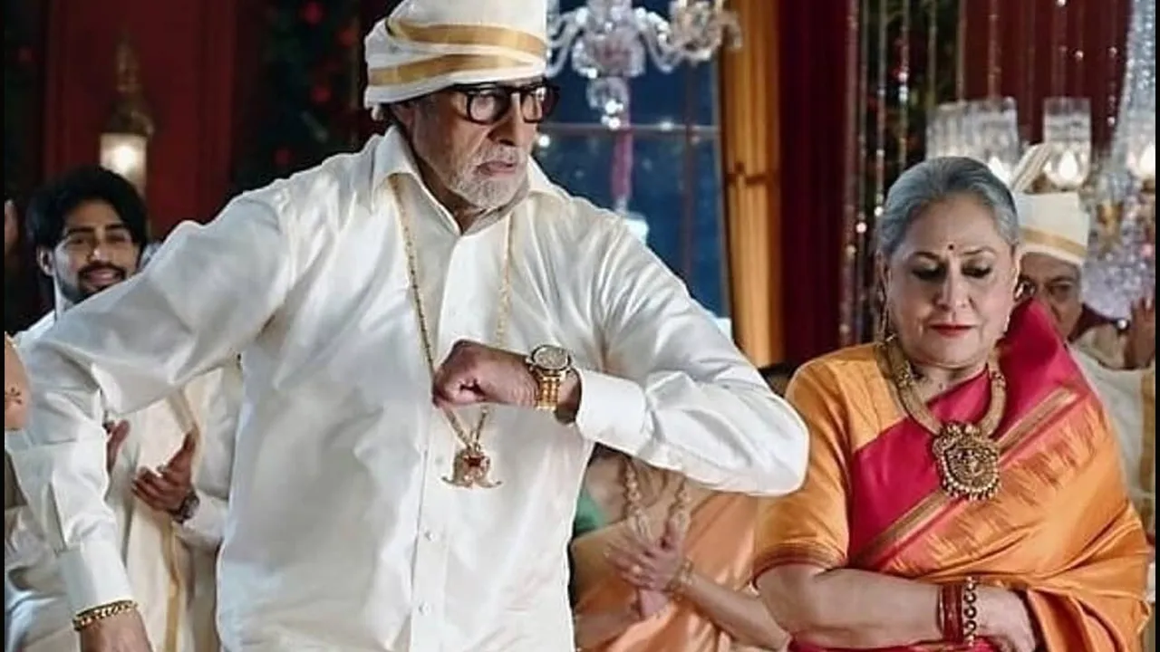 51 years of togetherness Amitabh used to gift Kanjivaram sarees to Jaya.jpg