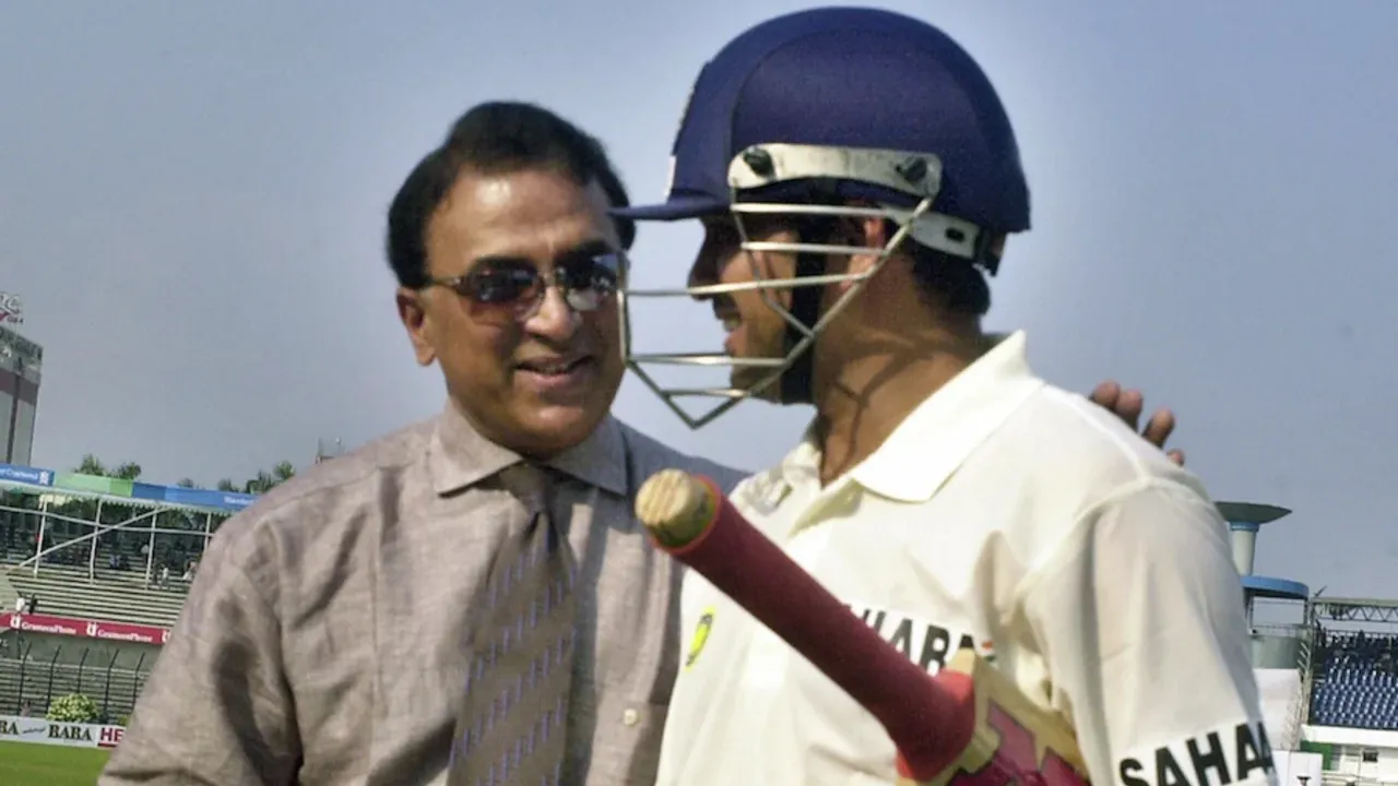 Sachin Tendulkar acknowledges applause for his double-centur