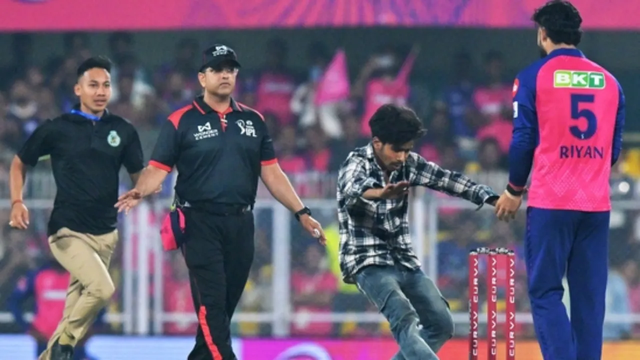 riyan parag foot touching ipl 2025 (1)