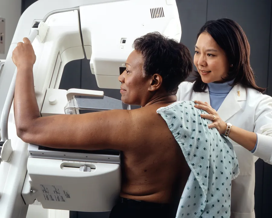 mammogram-machine