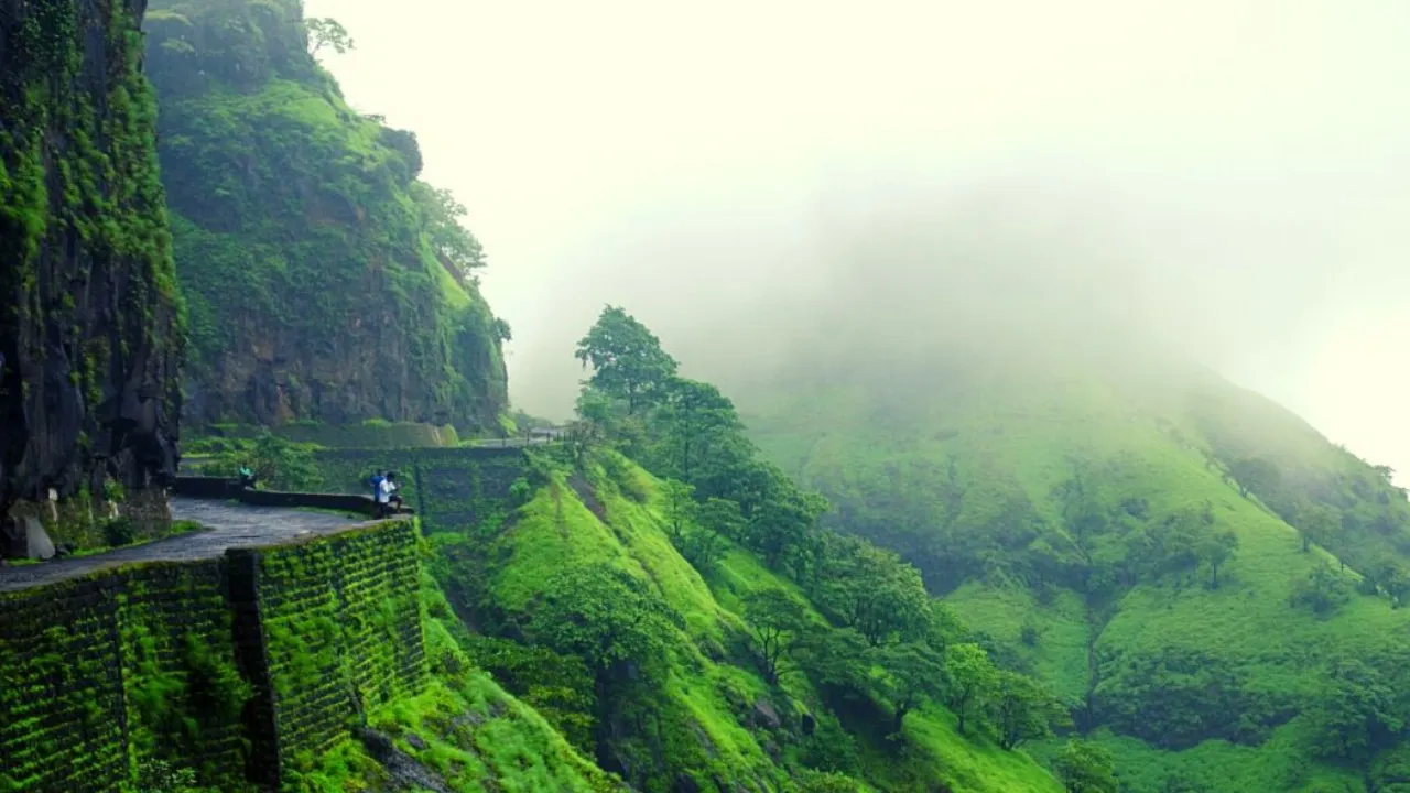  Monsoon in Maharashtra (caravaanlife.com)