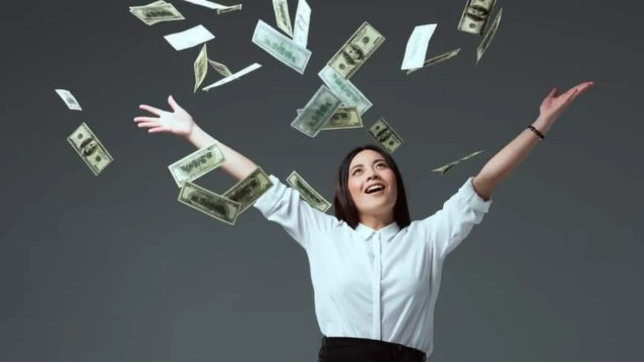 Financial women wealth 