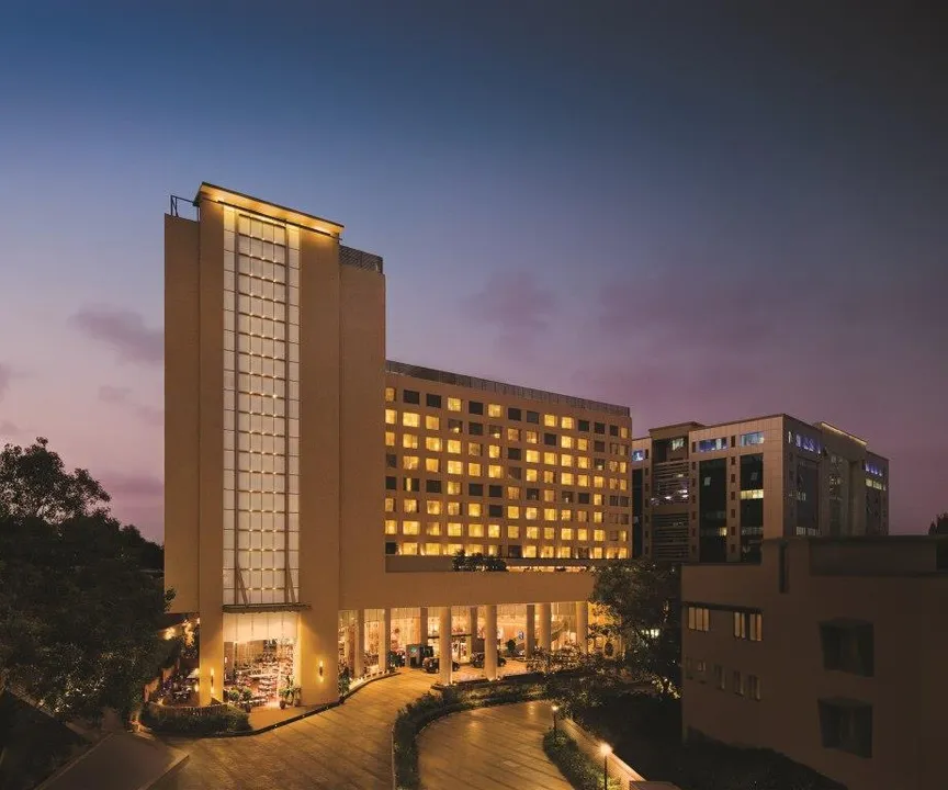 Courtyard by Marriott image (1)