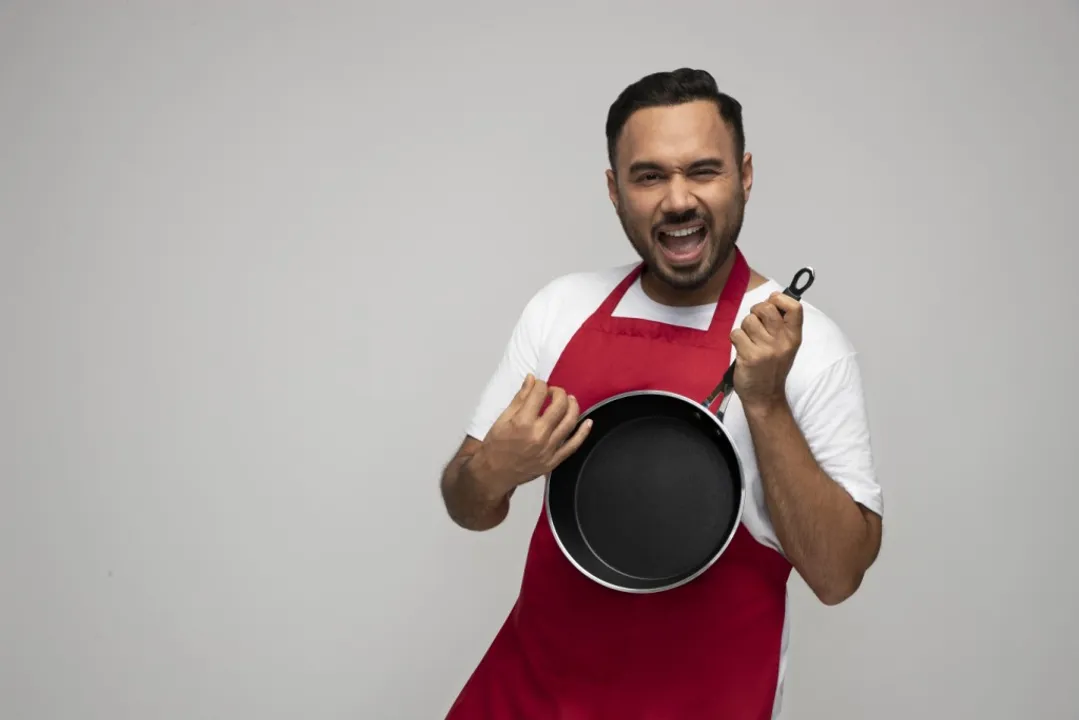 Conversation with celebrity chef Saransh Goila about ‘Delishaas’, a modern cookware brand that makes cooking fun for all