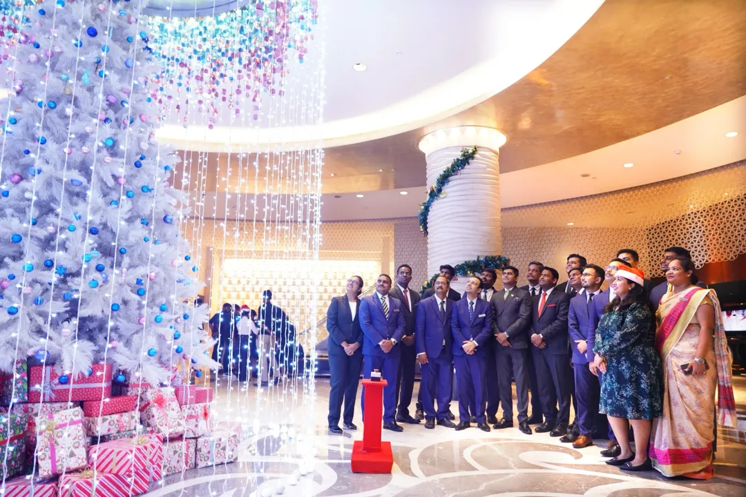  Hilton Chennai Shines Bright with Annual Tree Lighting Ceremony 