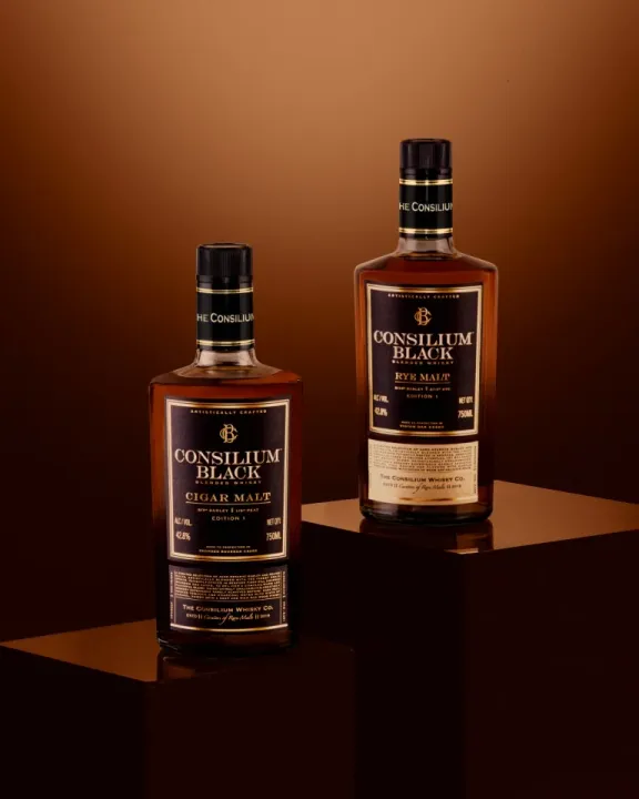 Love on the Rocks: Consilium Black Whisky's Bold Fusion for a Dazzling Celebration