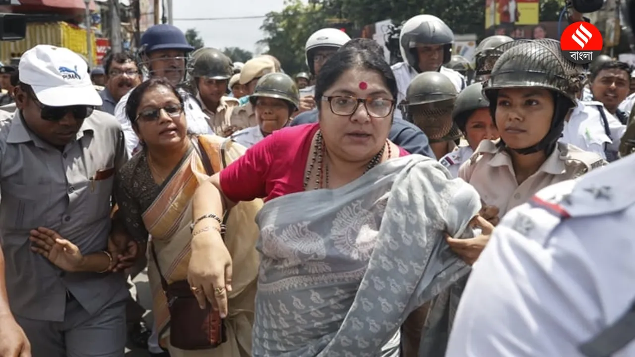 BJP Bangla Bandh Live Updates:  শ্যামবাজার পাঁচ মাথার মোড় থেকে গ্রেফতার বিজেপি নেত্রী লকেট চট্টোপাধ্যায়