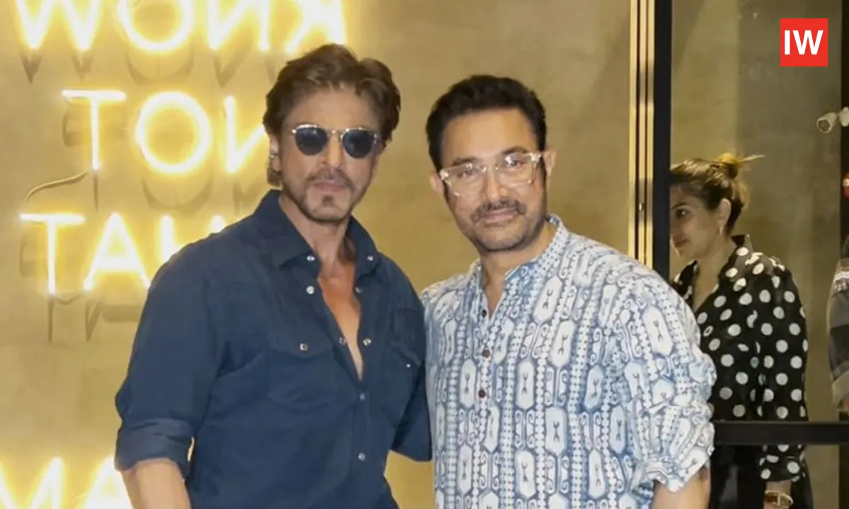  SRK and Aamir Khan Share Heartwarming Hug at Loveyapa Screening, Fans Hope for Future Film Together