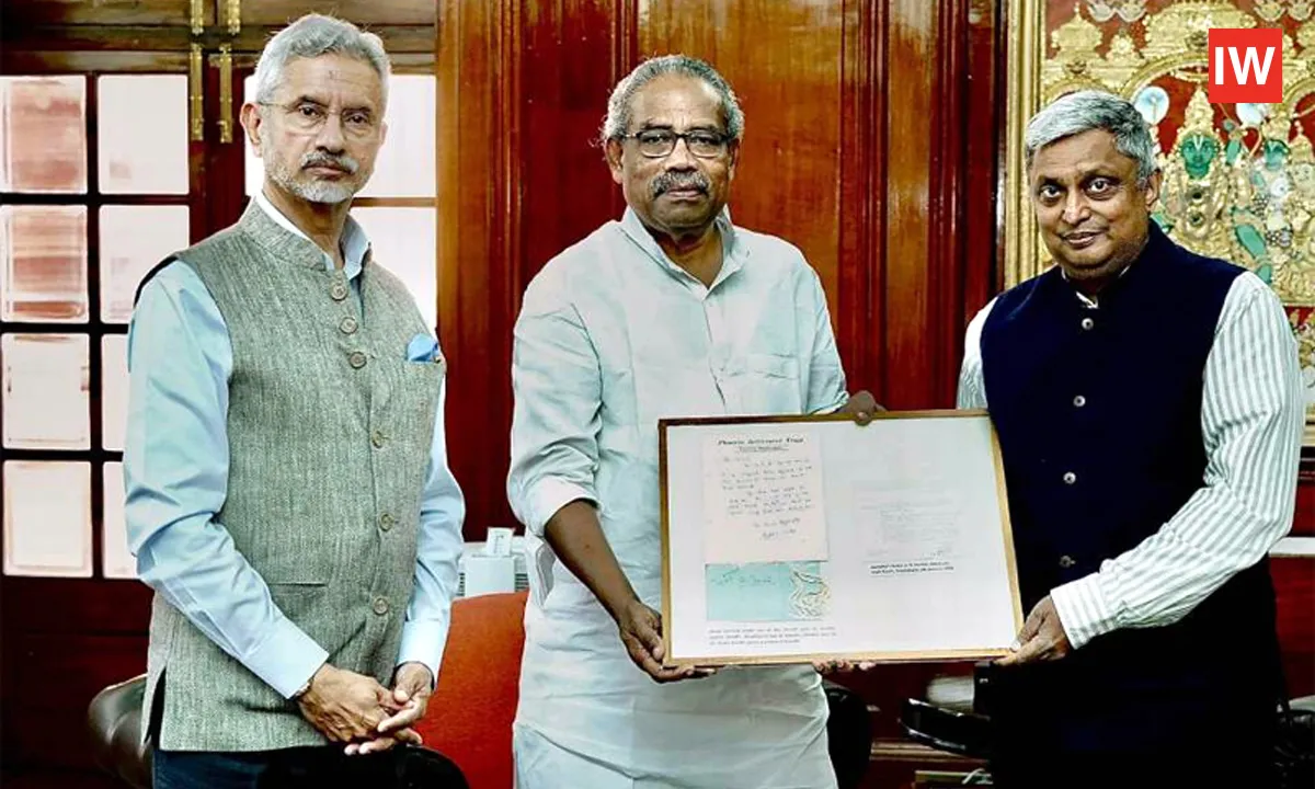  Gandhi’s Historic Artefacts Return to India as South Africa Hands Over Treasures