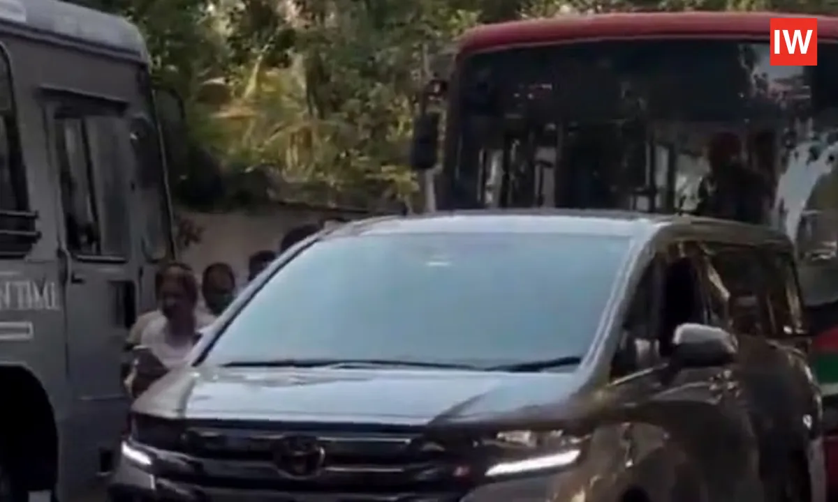  Aishwarya Rai’s Car Hit by Bus in Mumbai – What Really Happened
