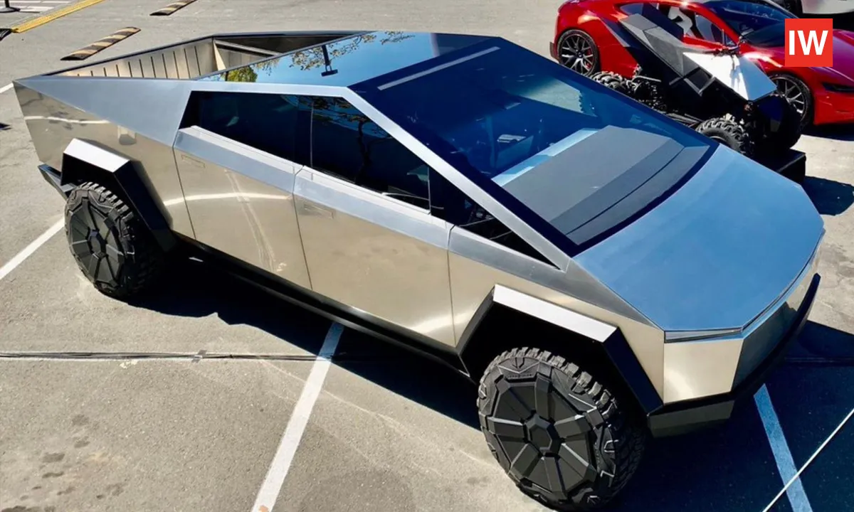  Elon Musk’s Unbelievable Car Collection: Tesla Model X, Audi Q7 & More