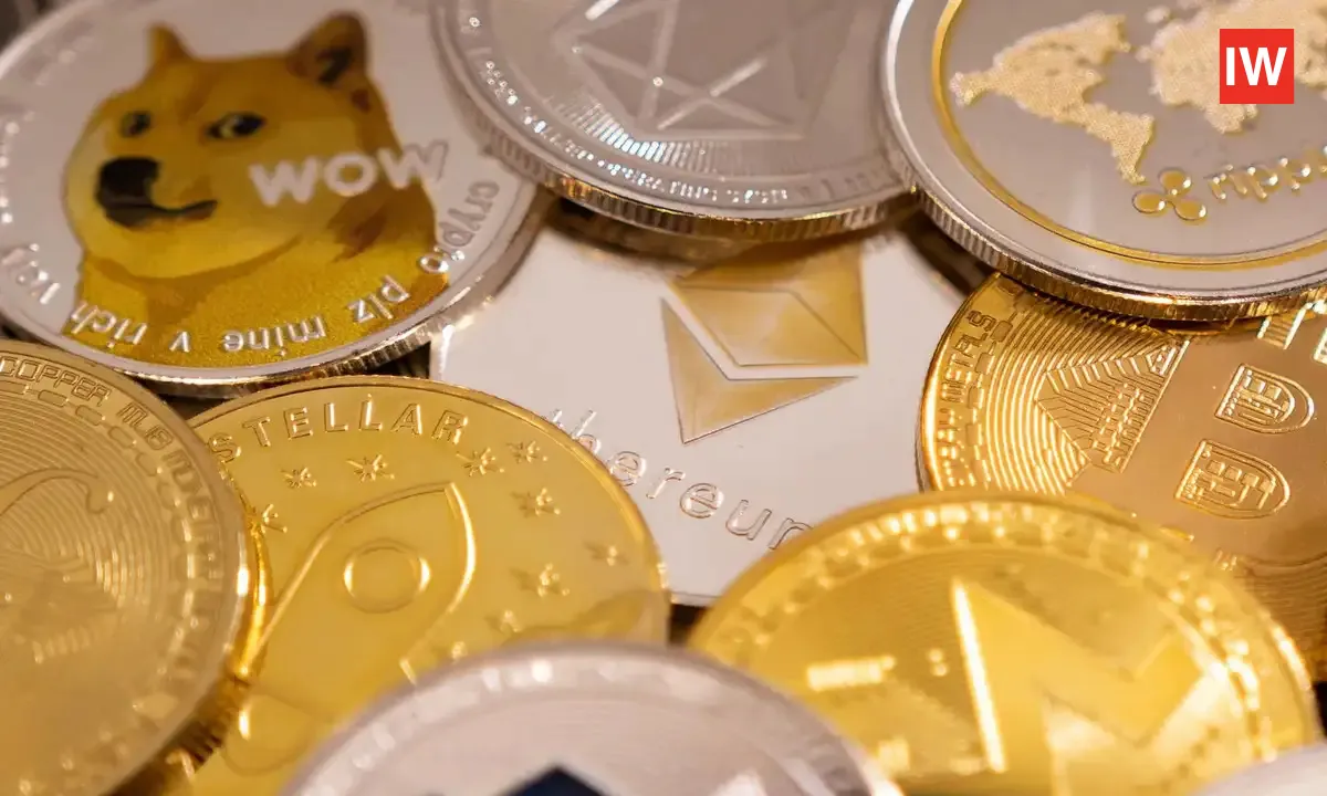  2025 Crypto Outlook: Top 10 Coins to Buy, Hold, and Sell