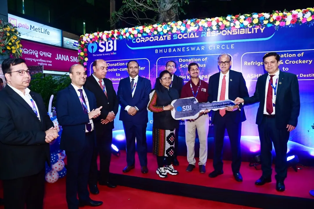  SBI -- Photograph: (kanakNews) 