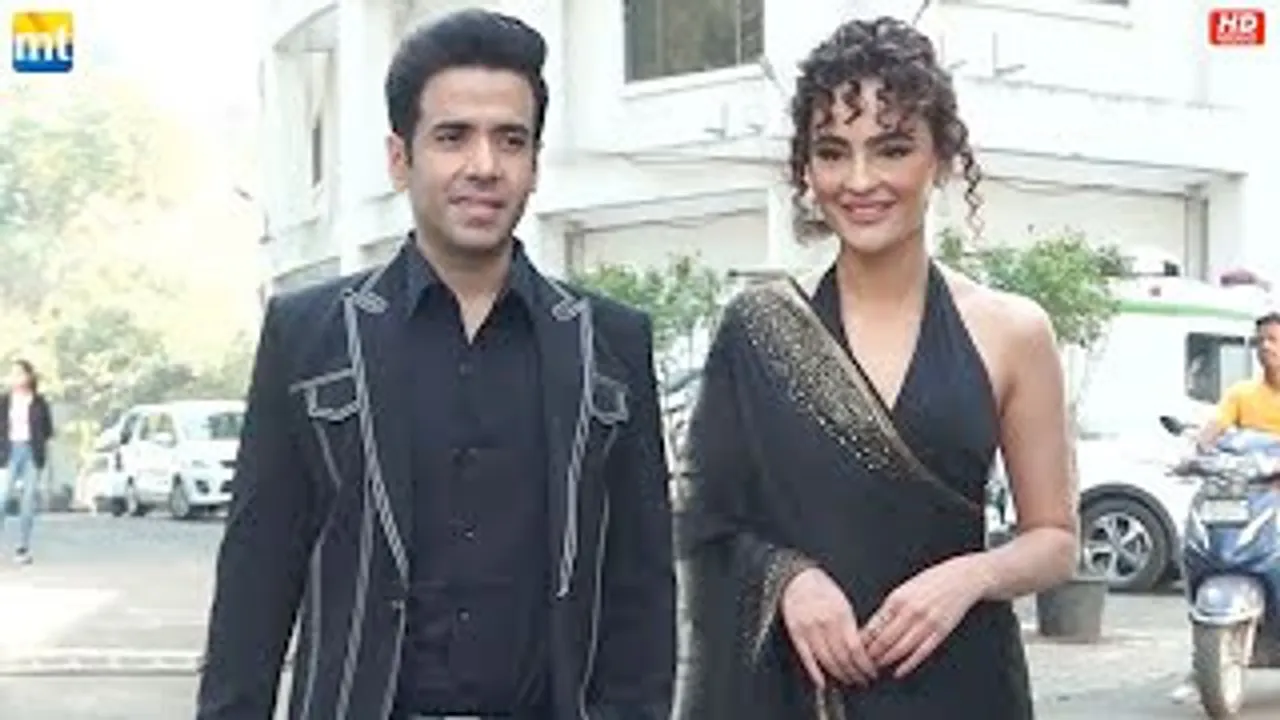 Tusshar Kapoor & Seerat Kapoor arrive in All Black On The Sets Of Indian Idol For 'Maarrich' Promotion