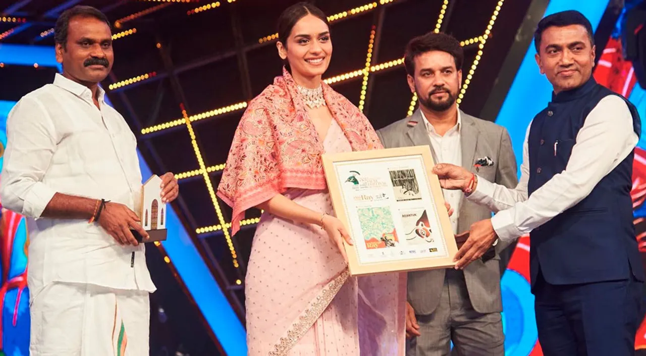 Manushi Chhillar Thanks Akshay Kumar As She Gets Felicitated For Her Debut In 'Samrat Prithviraj' At IFFI 2022 —