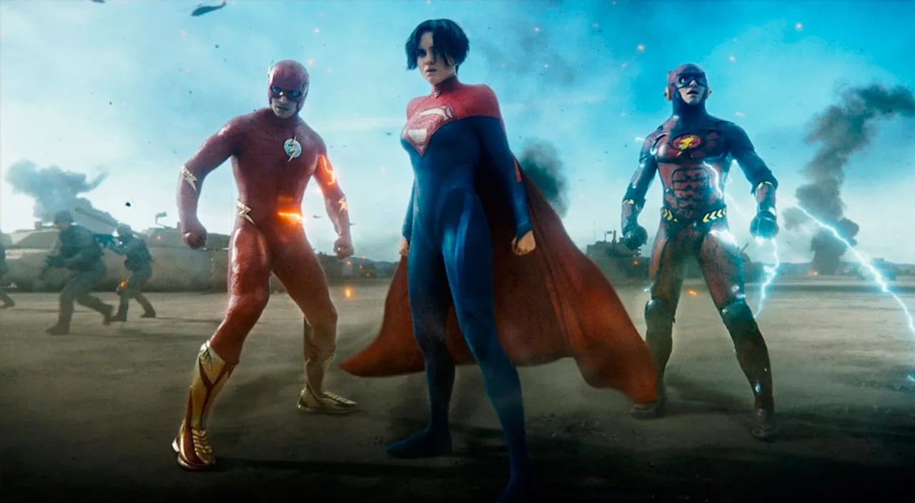 The Flash New Trailer : Let's Get Nuts With Batman, Supergirl, The Flash & Zod —