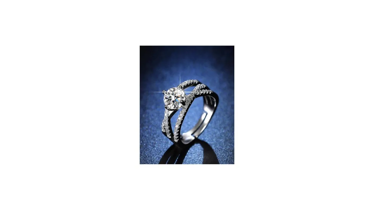 Designs & You Silver-Plated American Diamond Ring