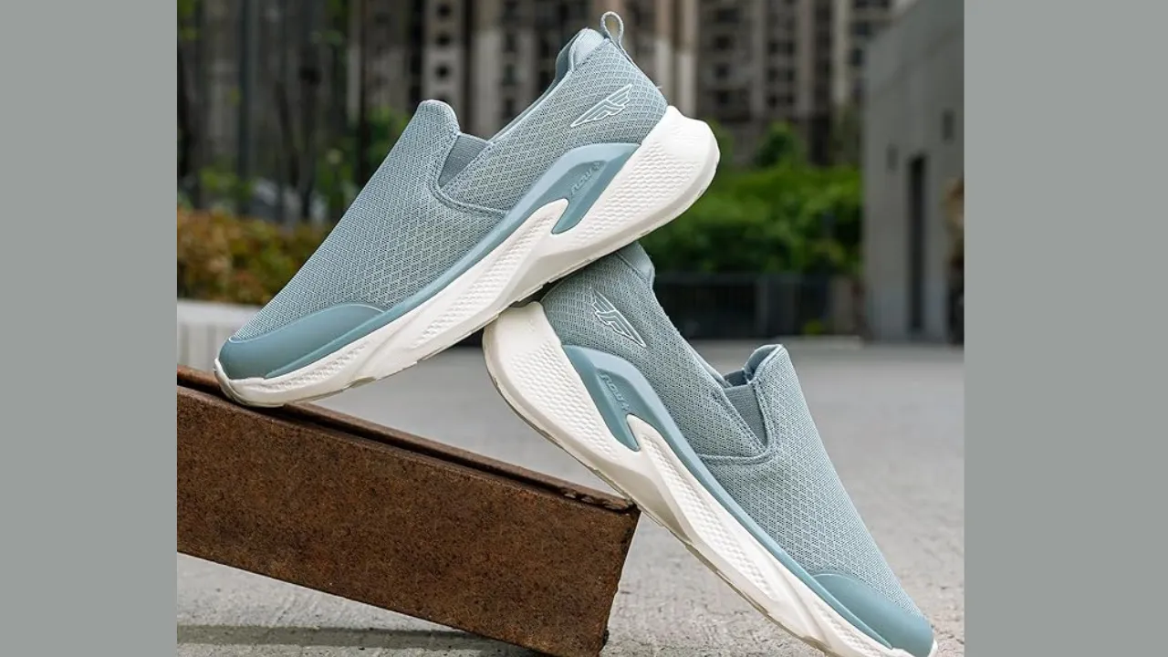 Red Tape Women Sports Walking Shoes