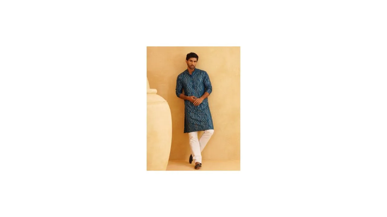 SOJANYA Embellished Cotton Kurta with Churidar