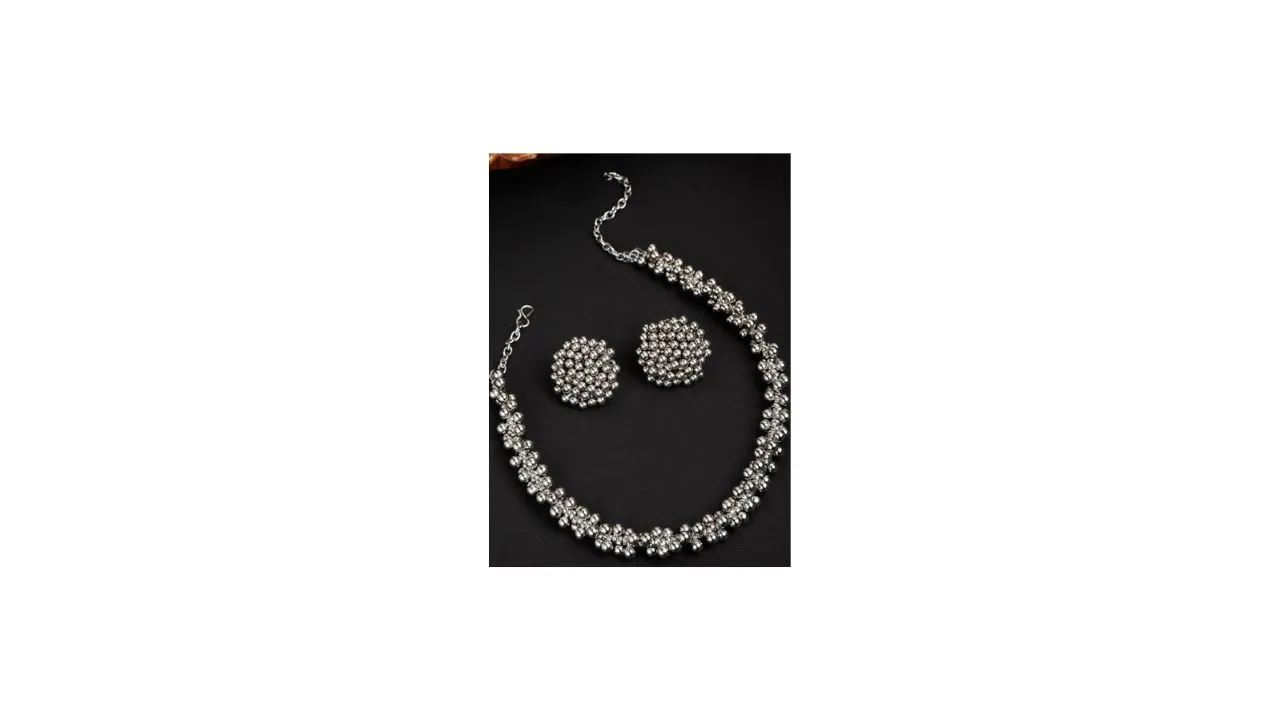 KARATCART Silver-Toned Oxidised Choker Necklace Set