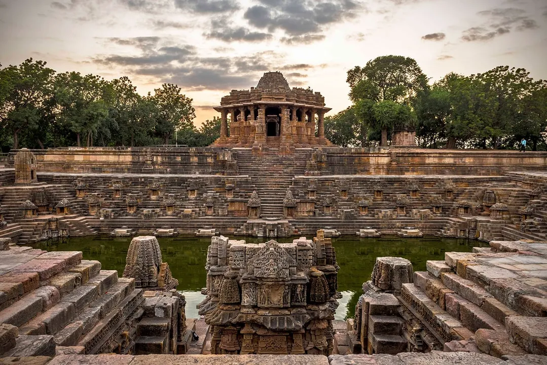 Gujarat’s Modhera to be Declared India’s First Solar-Powered Village Today