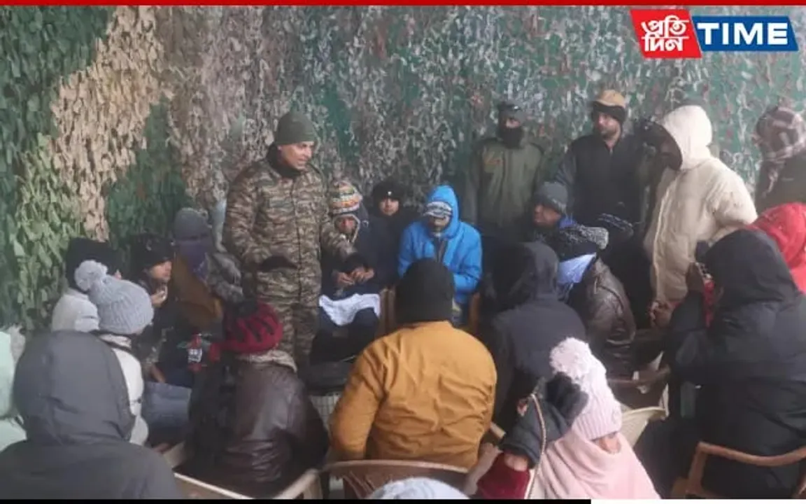 Army Rescues 500 Tourists Stranded At Nathu La Due To Sudden Snowfall