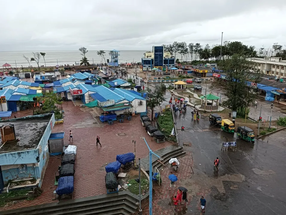 Cyclone 'Remal' Intensifies, Expected to Make Landfall by May 26 Midnight
