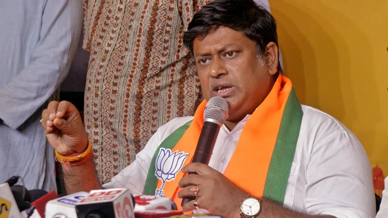 Union MoS Sukanta Majumdar Calls for Research and Innovation in Assam's Higher Education