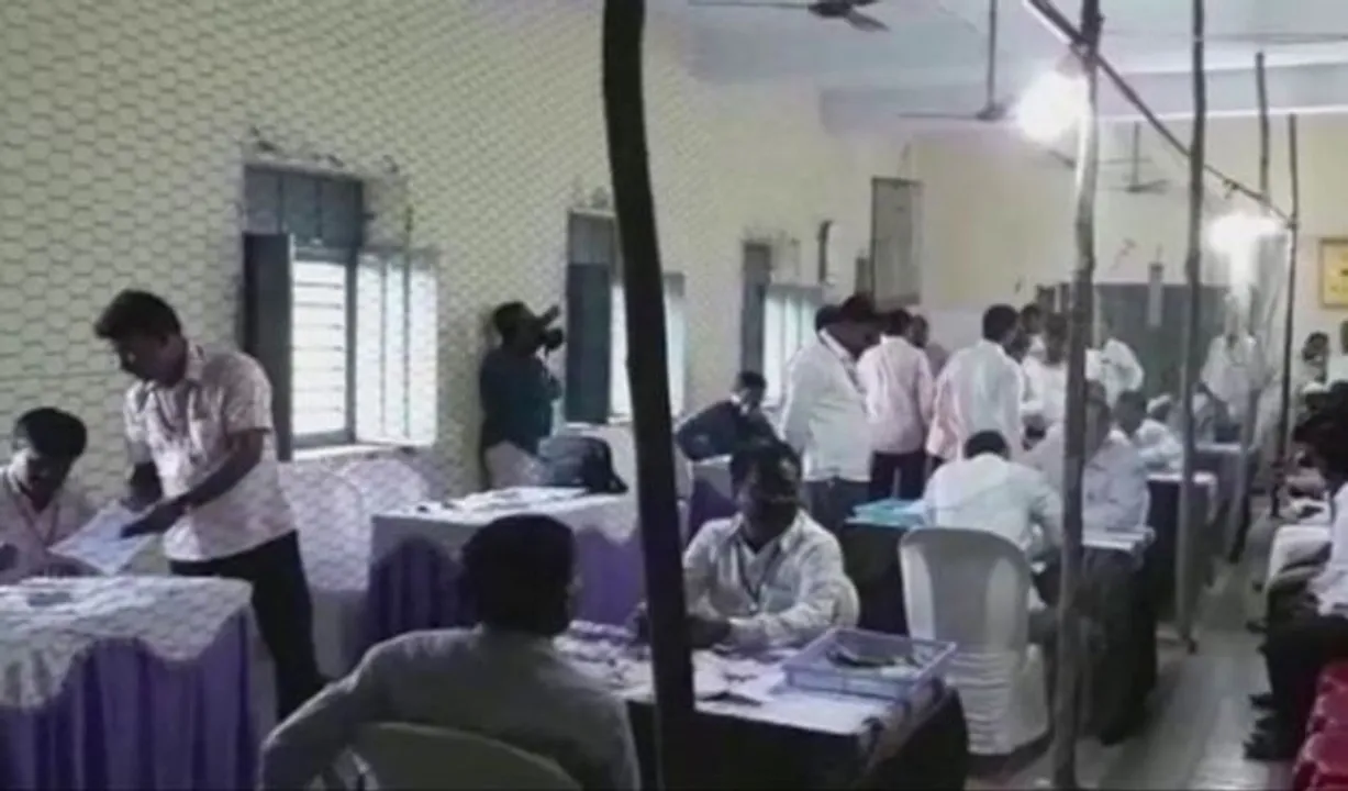BJP suffers setback in K’taka urban polls