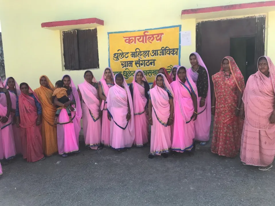 Dhulet indore SHG mandi soyabeen women sell  