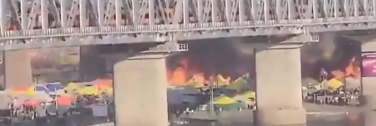  Fire breaks out at Mahakumbh Mela in Paraygraj