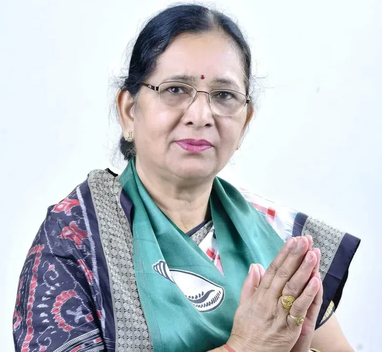  Odisha govt removes Deogarh Municipality Chairperson Santi Manjari Dei from post
