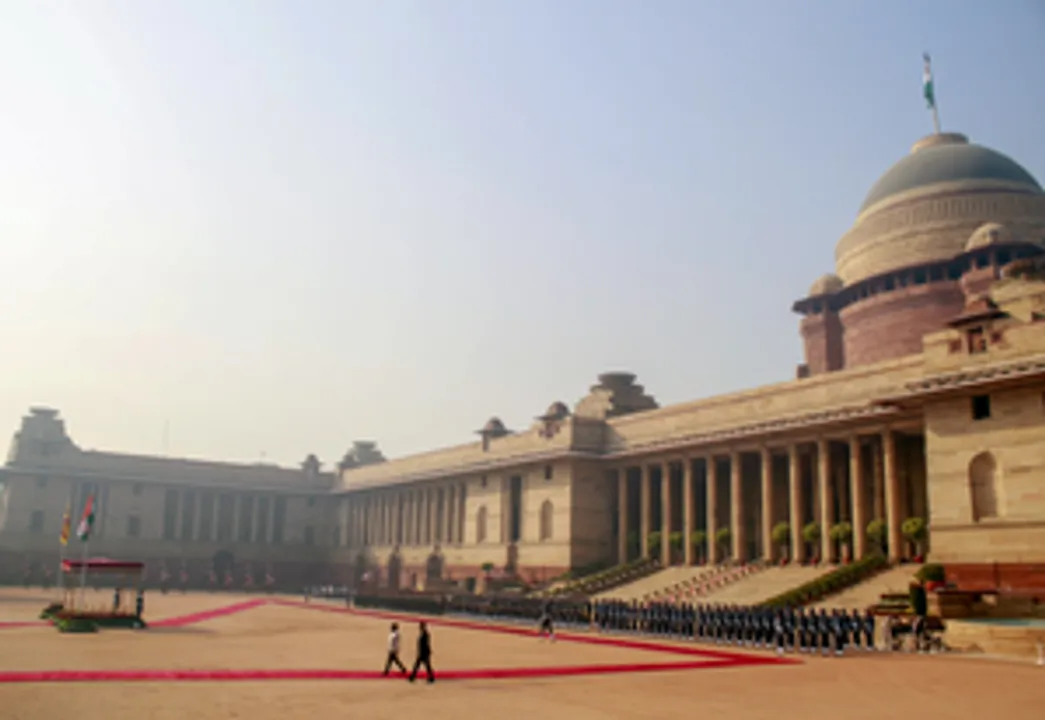  Unfortunate, unacceptable: Rashtrapati Bhavan reacts to Sonia Gandhi’s ‘poor thing’ remark