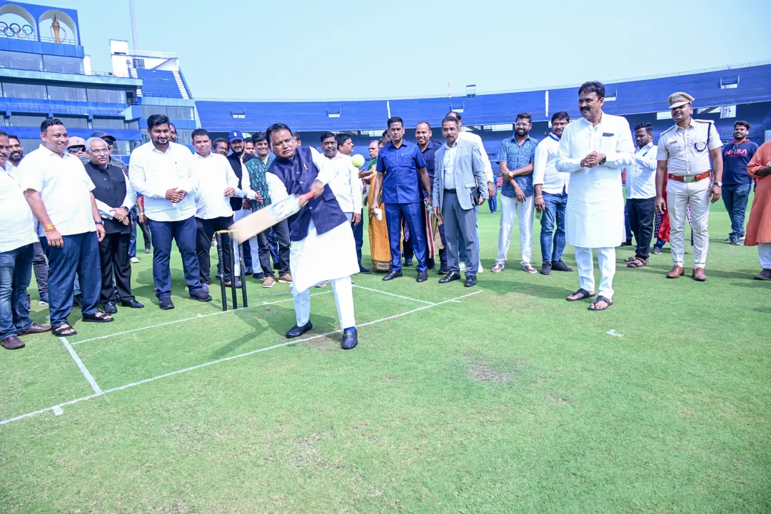 Odisha CM reviews preparations at Barabati Stadium ahead of India-England ODI match