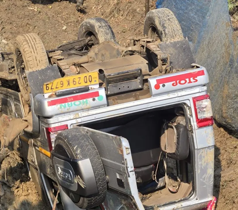 11 students heading towards Matric Exam centre injured as SUV overturns in Odisha's Kendrapara