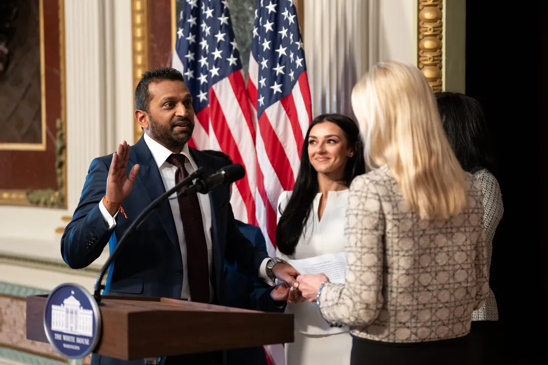  Binds hearts of Hindus together: Kash Patel's oath on Bhagavad Gita sparks applause on social media
