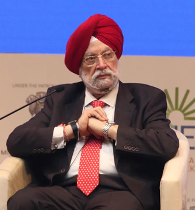  Petrol prices in India among lowest in the world: Union Minister Puri