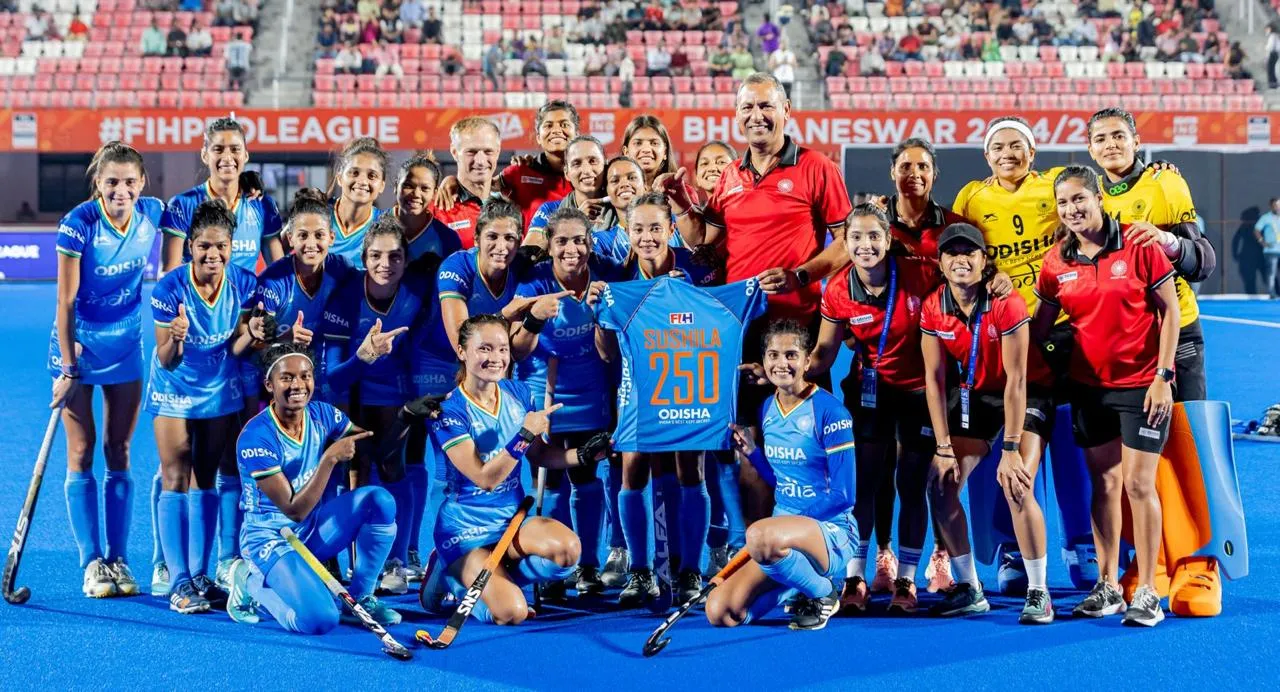  India clinch 1-0 victory against Germany in the FIH Hockey Pro League 2024/25 (Women)