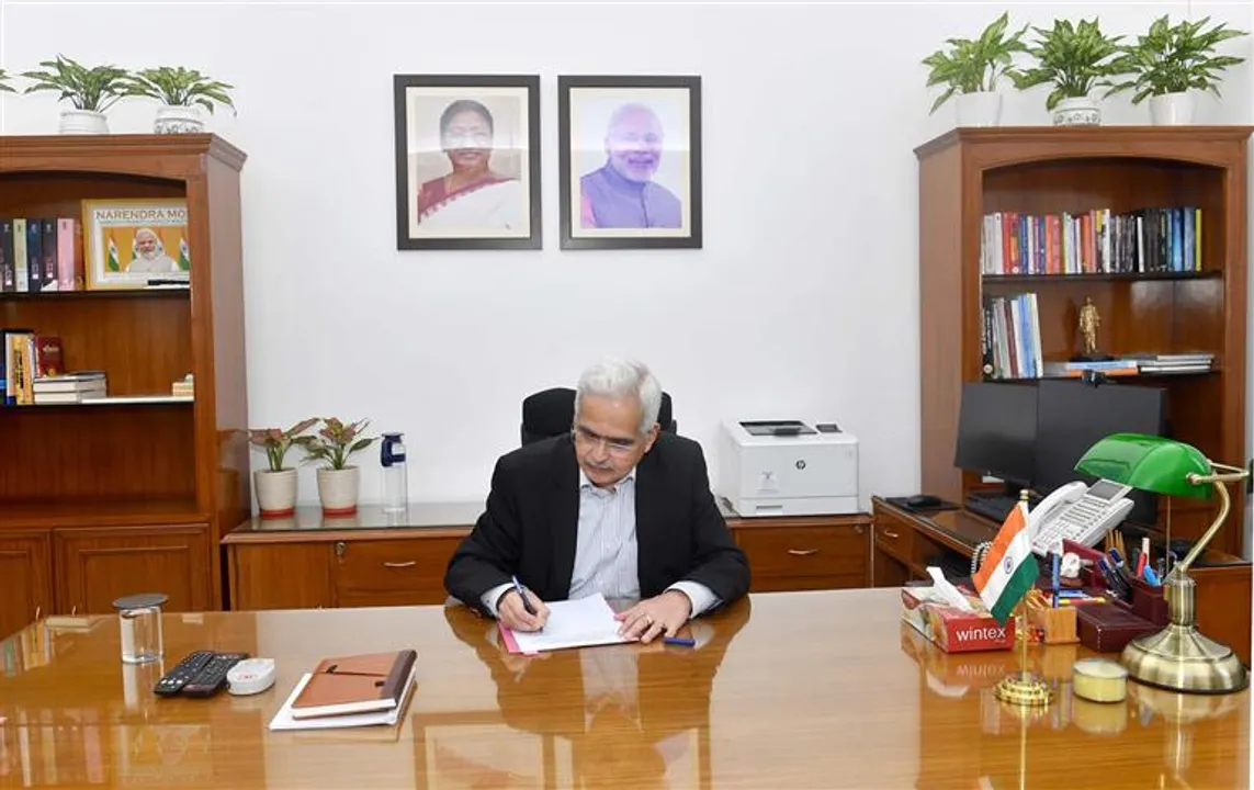 Shaktikanta Das takes charge as Principal Secretary-2 to PM