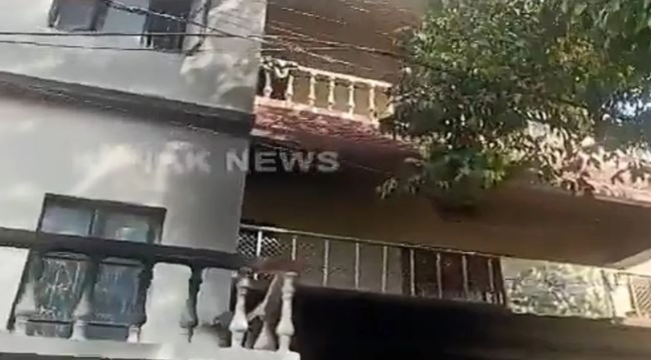  Cuttack: Two critical as fire breaks out at building in CDA Sector-7