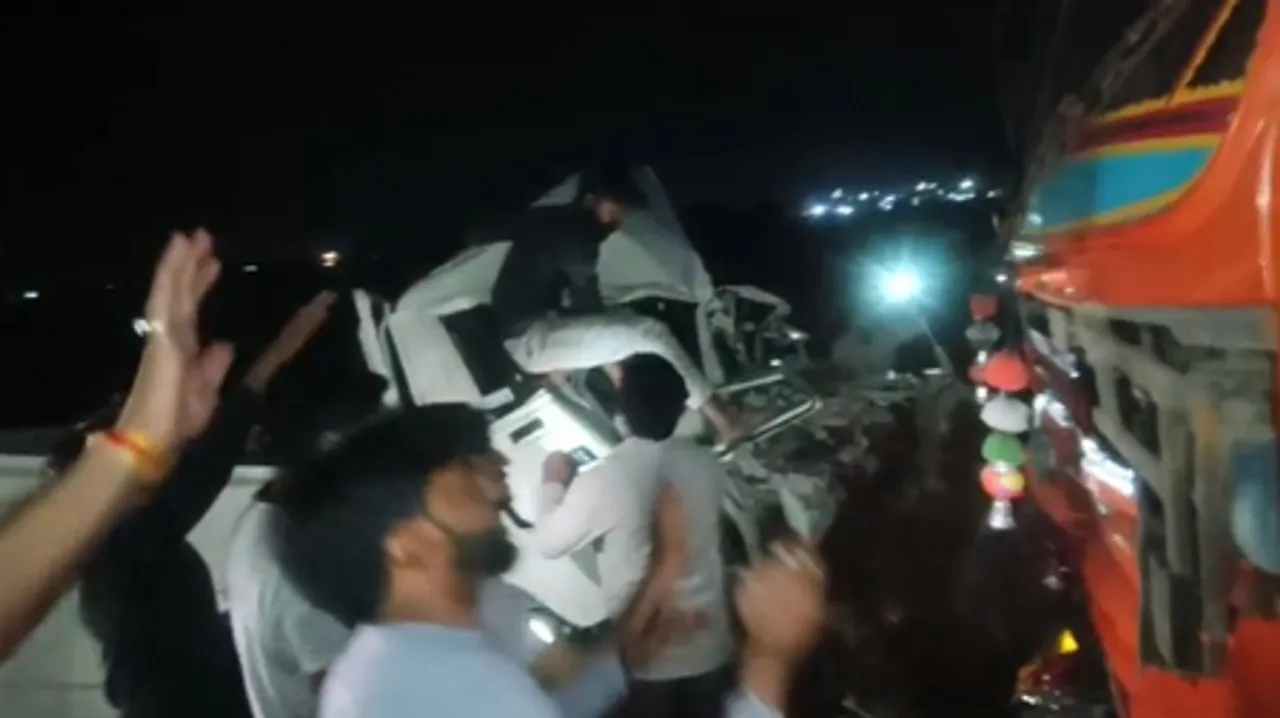  Seven killed in MP's Dhar as tanker collides with two vehicles