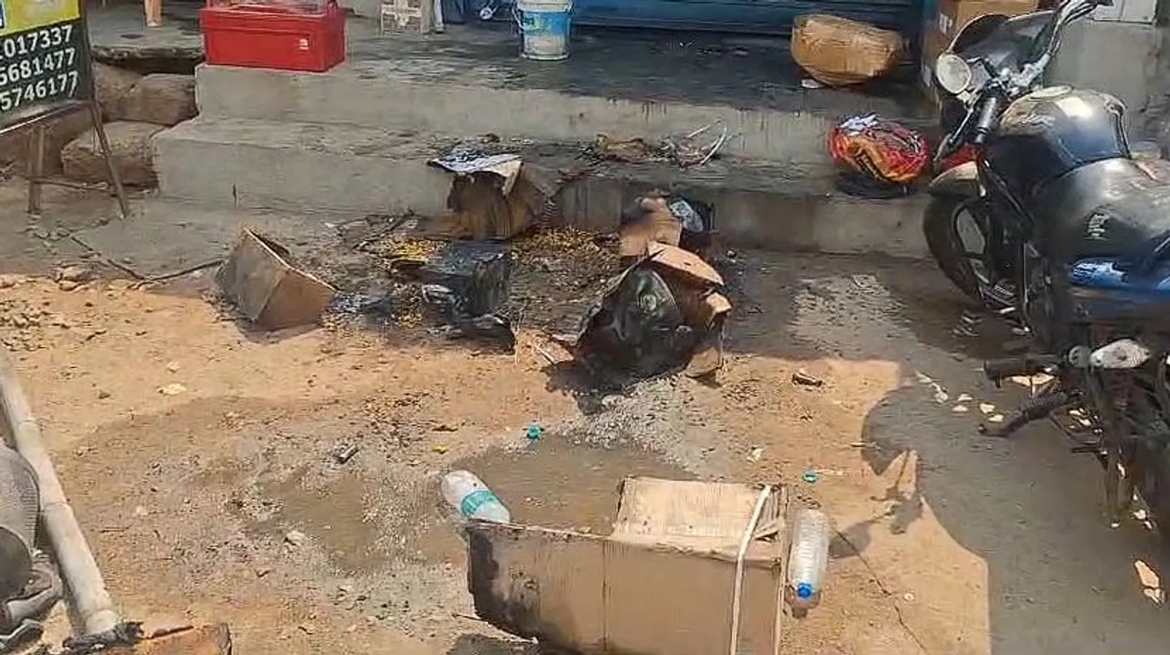  Fire breaks out at ticket counter at Baramunda Bus Stand in Bhubaneswar as battery explodes